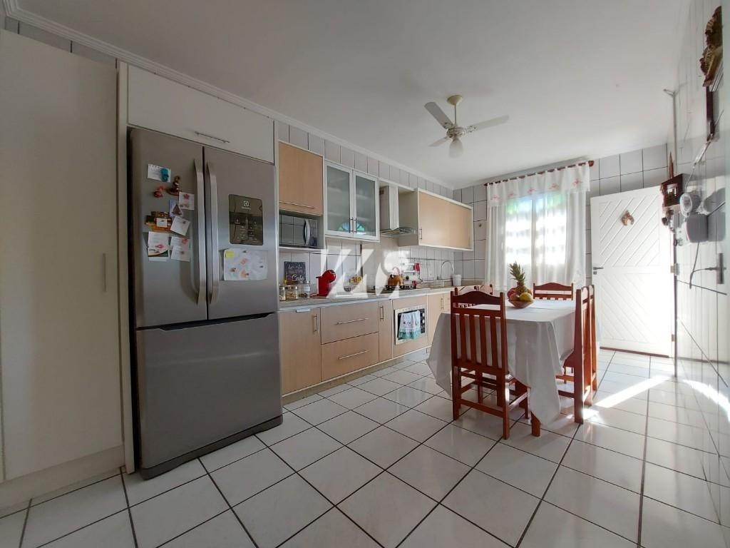 Casa em Jardim Eldorado, Palhoça. 3 quartos, 140m². Imagem 2 de 14